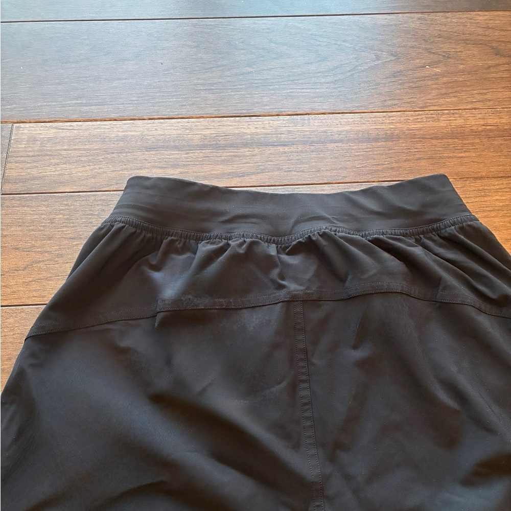 Lululemon Joggers in Black, Woman’s Size 2 - Picture 7 of 8